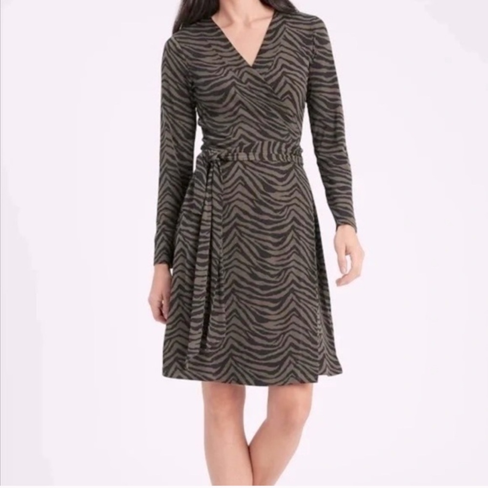 Banana Republic Factory Olive Zebra Long Sleeve Dress